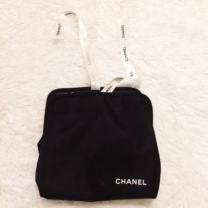 CHANEL Ribbon Tie Travel Makeup Case